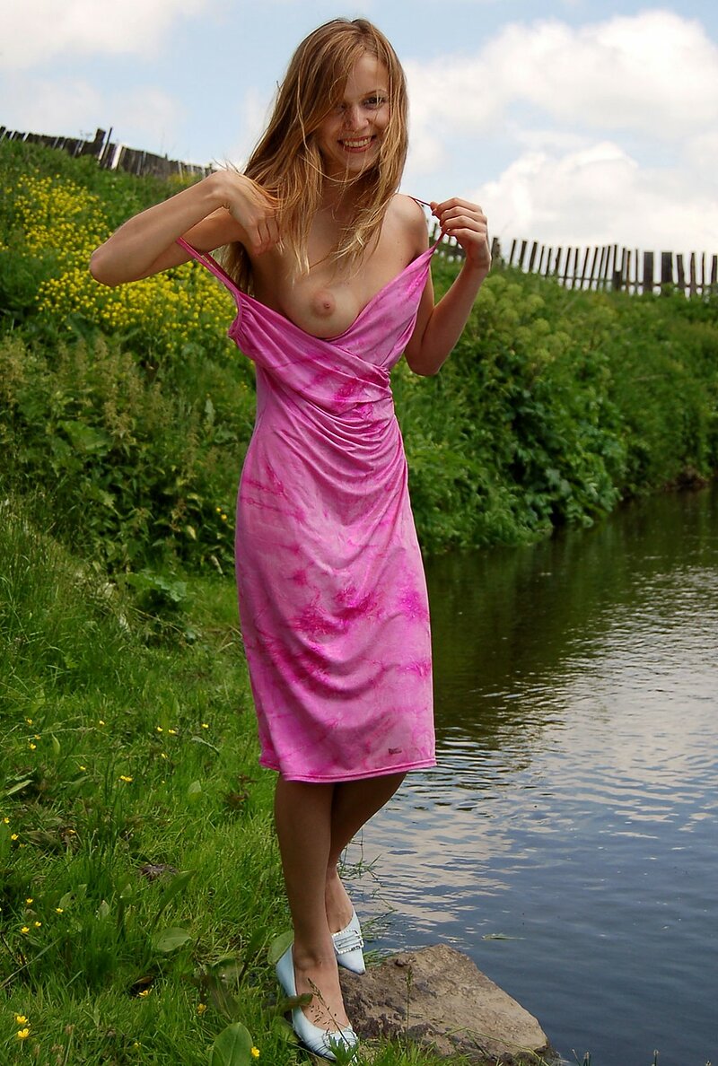 Тамила, 25